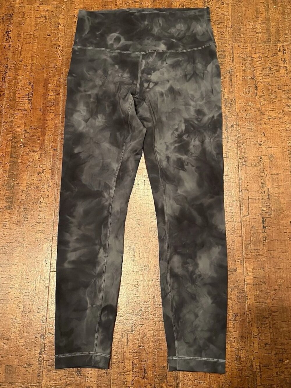 Lululemon Women’s 8 Gray Wunder Train High-Rise Tight 25" Leggings Everlux